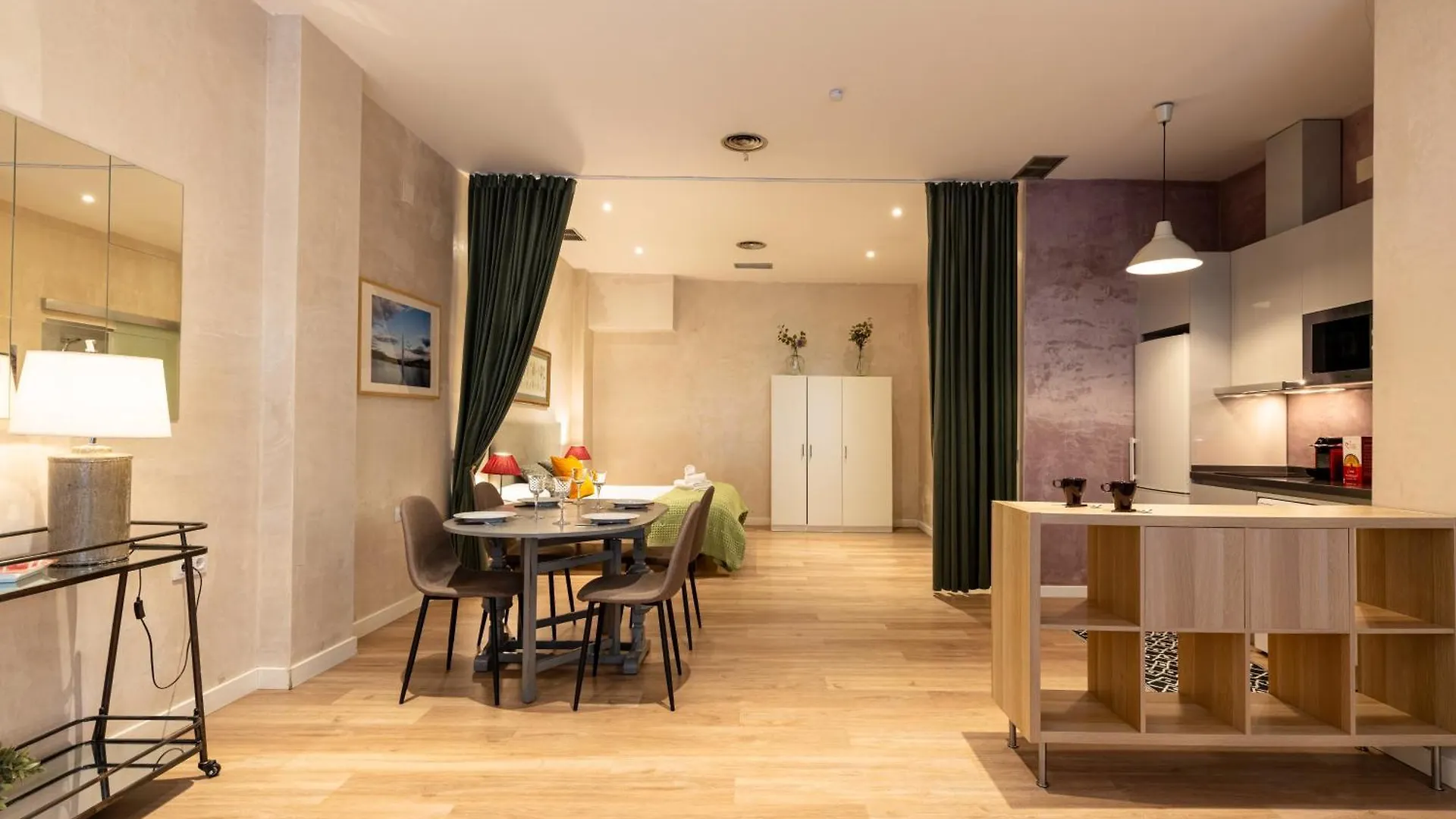 Holi-Rent Trastamara Apartamento Sevilha